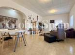 Wederverkoop - HUIS -
DOLORES - Costa Blanca