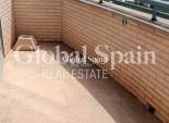Wederverkoop - APPARTEMENT -
BENIDORM - Levante