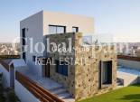Neubau - VILLA -
SAN MIGUEL DE SALINAS - Ciudad de las comunicaciones