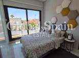 Resale - VILLA -
TORREVIEJA - Costa Blanca Sur