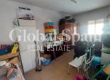 Resale - HOUSE -
ROLDÁN - Inland