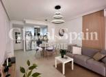 Revente - APPARTEMENT -
TORREVIEJA - Estacion de autobuses