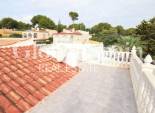 Odsprzedaż - WILLA  -
TORREVIEJA - 