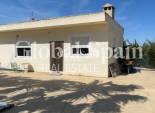 Resale - VILLA -
CREVILLENTE - Inland