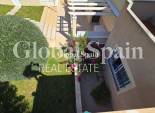 Resale - VILLA -
ORIHUELA - Inland