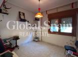 Odsprzedaż - WILLA  -
TORREVIEJA - 
