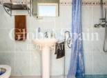 Wederverkoop - HUIS -
CATRAL - Catral
