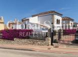 Wederverkoop - VILLA -
ALGORFA - LA FINCA GOLF / ALGORFA