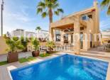 Revente - VILLA -
CIUDAD QUESADA