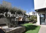 Wederverkoop - VILLA -
SAN MIGUEL DE SALINAS - Inland