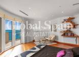 Venta - APARTAMENTO -
TORREVIEJA - Paseo maritimo