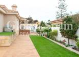 Resale - VILLA -
LA MANGA DEL MAR MENOR