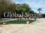 Resale - VILLA -
CREVILLENTE