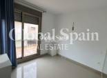 Resale - HOUSE -
TORREVIEJA - Punta Prima