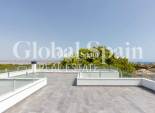 Odsprzedaż - WILLA  -
TORREVIEJA - 