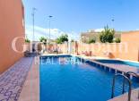 Resale - HOUSE -
TORREVIEJA - El limonar