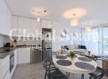 Revente - APPARTEMENT -
ORIHUELA COSTA - VILLAMARTÍN