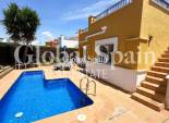 Venta - VILLA -
MAR MENOR GOLF RESORT - Inland