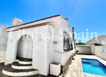 Resale - VILLA -
VILLAMARTÍN - Costa Blanca