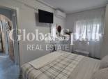Wederverkoop - APPARTEMENT -
TORREVIEJA - Torrevieja
