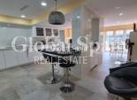 Revente - VILLA -
ORIHUELA - Inland