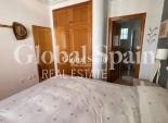 Wederverkoop - APPARTEMENT -
TORREVIEJA - Torrevieja