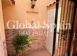 Resale - HOUSE -
TORREVIEJA - LOS BALCONES - LOS ALTOS