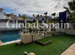 Wederverkoop - VILLA -
ROJALES - Costa Blanca