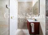 Odsprzedaż - WILLA  -
TORREVIEJA - 