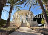 Wederverkoop - VILLA -
ROJALES - La Fiesta