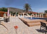Resale - HOUSE -
HONDÓN DE LAS NIEVES - Inland