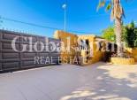 Revente - VILLA -
ORIHUELA COSTA - La Florida