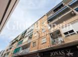 Revente - APPARTEMENT -
TORREVIEJA - Estacion de autobuses