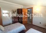 Venta - VILLA -
CREVILLENTE