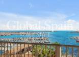 Resale - APARTMENT -
TORREVIEJA - Paseo maritimo