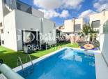 Odsprzedaż - WILLA  -
TORREVIEJA - Aguas Nuevas