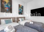Revente - VILLA -
ORIHUELA COSTA - VILLAMARTÍN