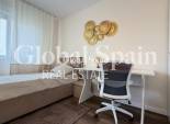 Wederverkoop - APPARTEMENT -
TORREVIEJA - Torrevieja