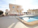 Revente - VILLA -
TORREVIEJA - Aguas Nuevas