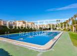 Resale - House -
TORREVIEJA - La Siesta