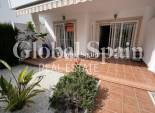 Wiederverkauf - WOHNUNG -
ORIHUELA COSTA - VILLAMARTÍN