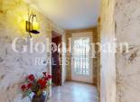 Resale - VILLA -
ORIHUELA