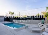 Revente - VILLA -
L'ALBIR - center