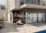 Resale - VILLA -
ORIHUELA COSTA - VILLAMARTÍN