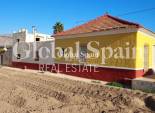 Venta - CASA -
ORIHUELA - Desamparados
