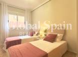 Odsprzedaż - MIESZKANIE -
TORREVIEJA - Playa de los locos