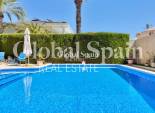 Wederverkoop - VILLA -
CIUDAD QUESADA - Centro de la Ciudad Quesada