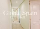 Venta - APARTAMENTO -
TORREVIEJA - Center