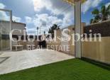 Wiederverkauf - WOHNUNG -
SAN MIGUEL DE SALINAS - Costa Blanca Sur