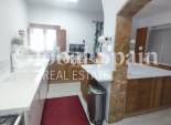 Resale - VILLA -
GEA Y TRUYOLS - Inland